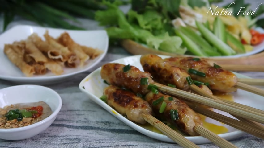 grilled pork and fried rolls of nem nướng Ninh Hòa