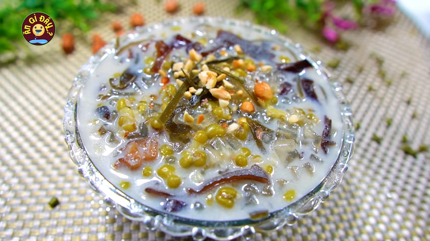 chè bột khoai: Vietnamese sweet soup