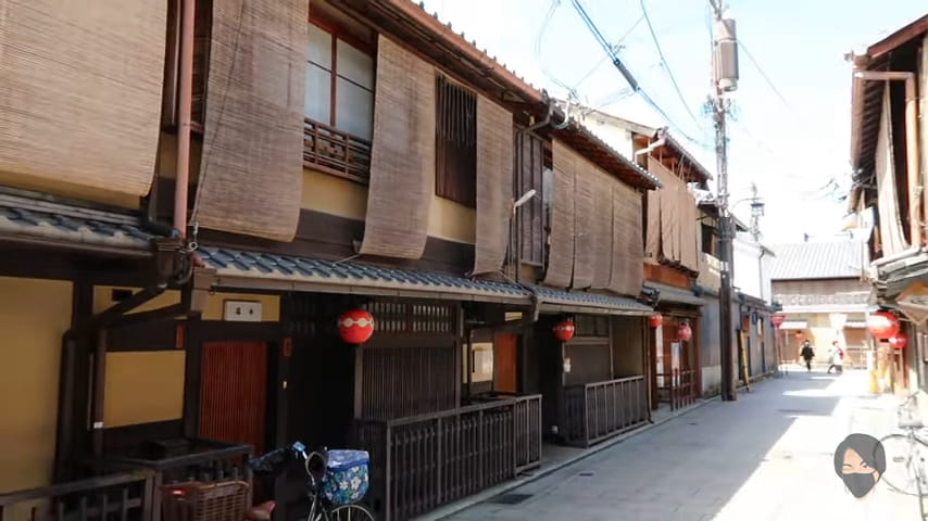 Okiyas, houses of maiko and geiko