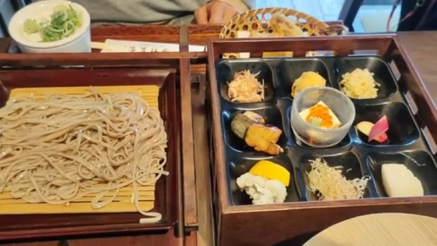 Soba set at Otowa Saryo