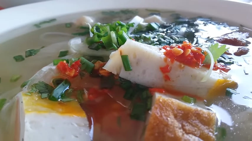 Nha Trang fish cake soup