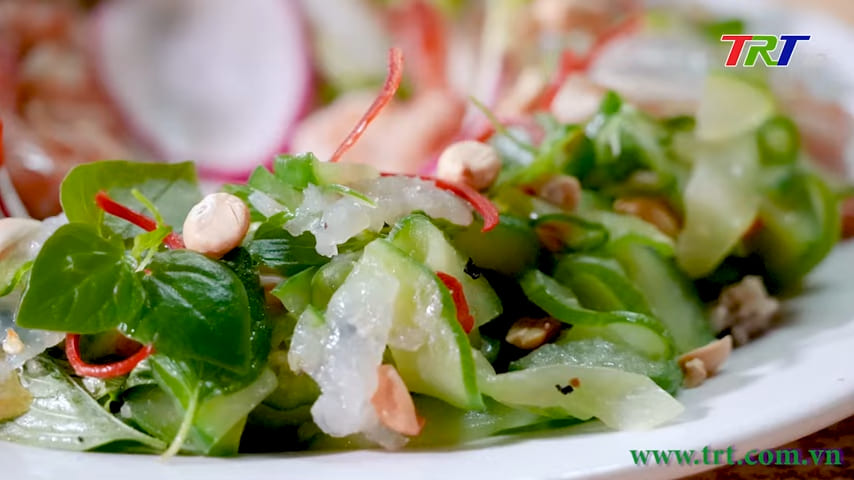 Blue jellyfish salad