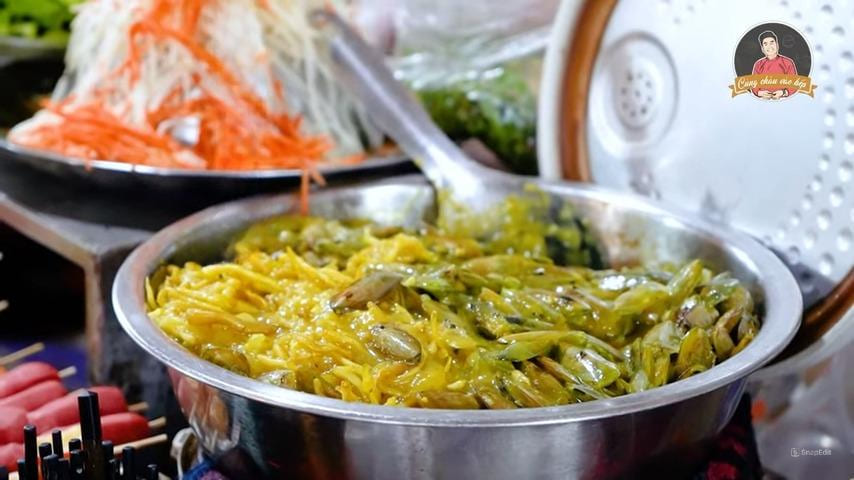 Stir-fry lam shells in Hai Phong