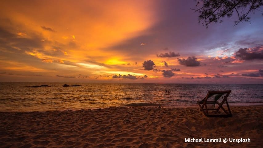 Sunset by the sea