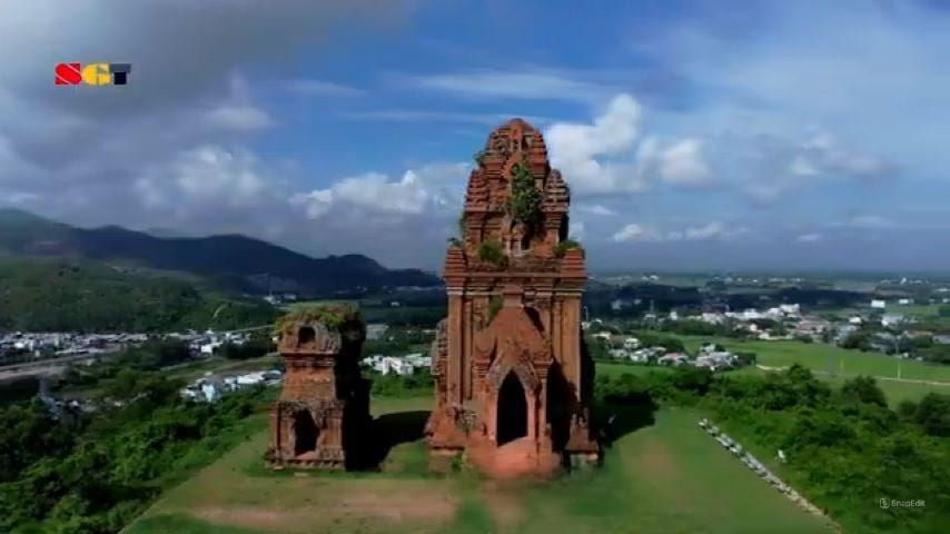 Bánh Ít Tower in Bình Định