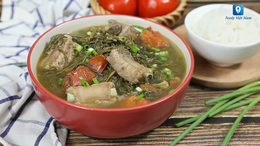 rau sắn nấu sườn, Cassava greens soup