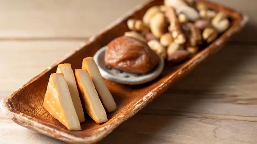 Smoked cheese and nuts