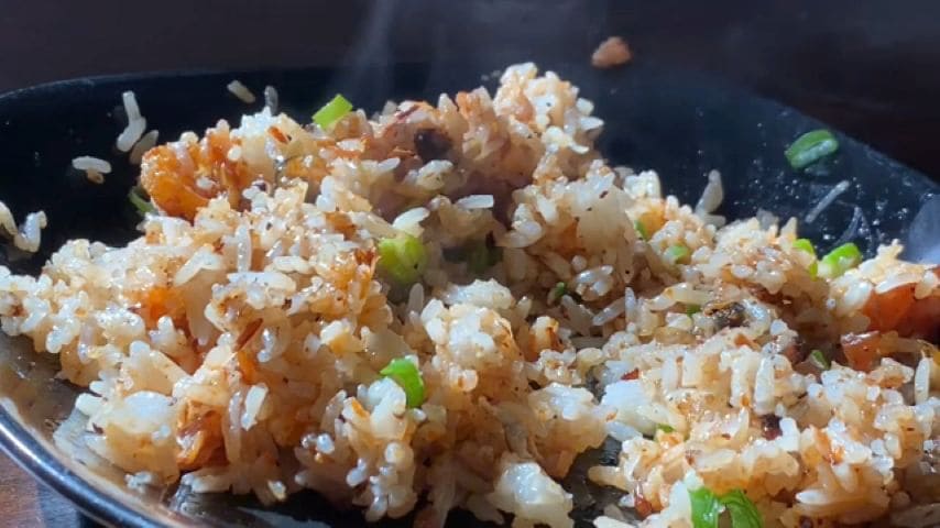 Scraped-pan rice