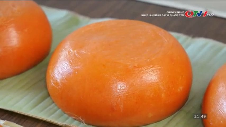 Red-gấc round sticky cake