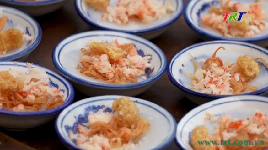 Water fern cake from Huế