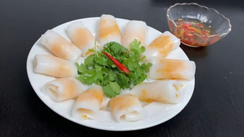 Huế-style bánh nậm 